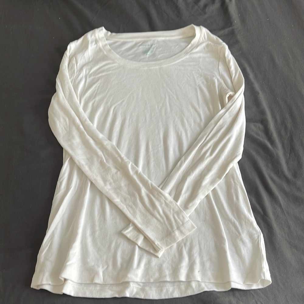 White long sleeved tee